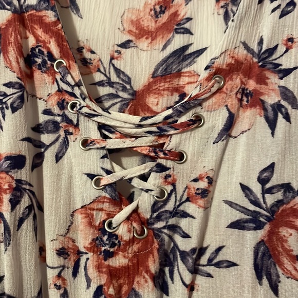 Flower Open Shoulder Long Sleeve - Picture 3 of 5